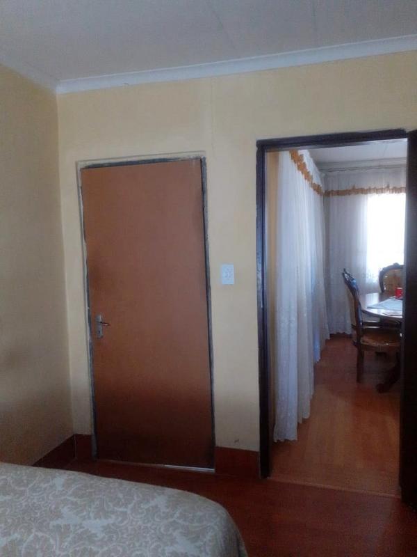 To Let 3 Bedroom Property for Rent in Diepkloof Gauteng