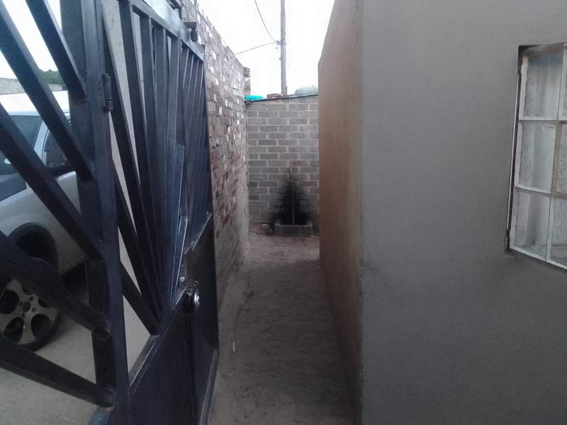 0 Bedroom Property for Sale in Diepsloot West Gauteng