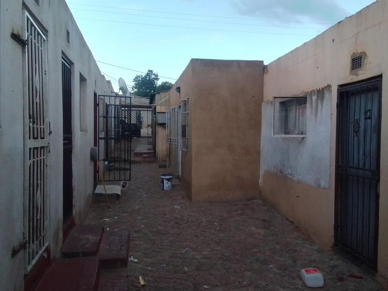 0 Bedroom Property for Sale in Diepsloot West Gauteng