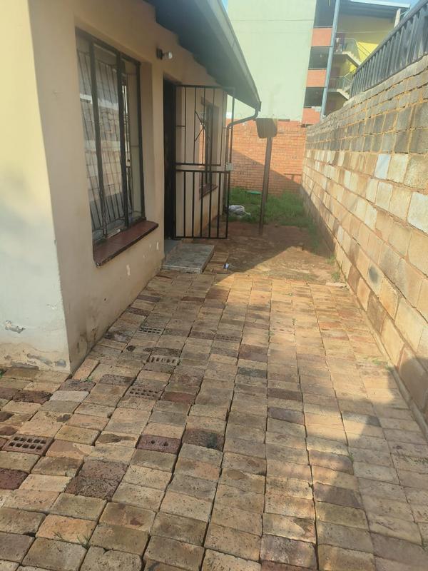 2 Bedroom Property for Sale in Dobsonville Gauteng