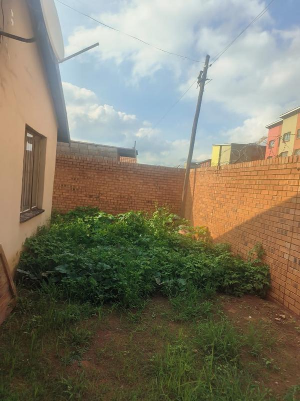 2 Bedroom Property for Sale in Dobsonville Gauteng