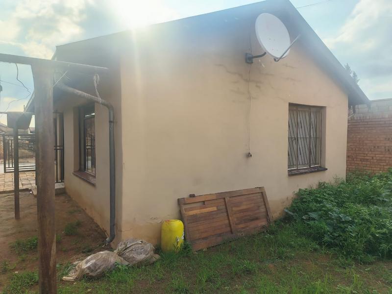 2 Bedroom Property for Sale in Dobsonville Gauteng