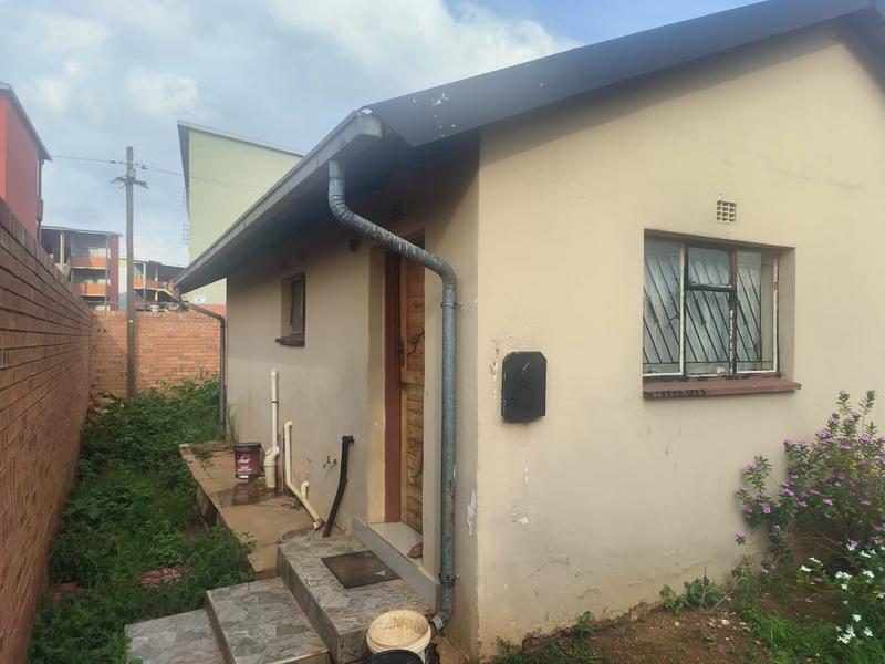 2 Bedroom Property for Sale in Dobsonville Gauteng