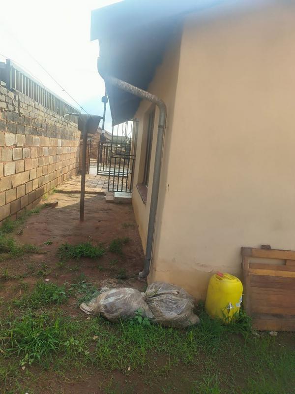 2 Bedroom Property for Sale in Dobsonville Gauteng