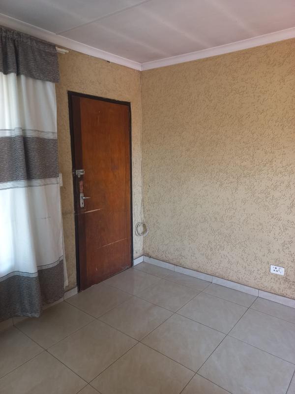 3 Bedroom Property for Sale in Protea Glen Gauteng