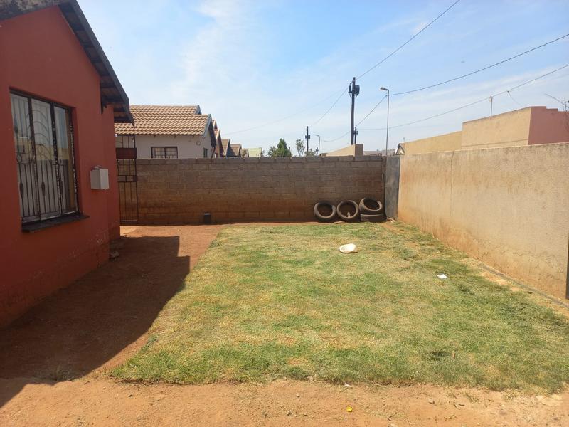 3 Bedroom Property for Sale in Protea Glen Gauteng