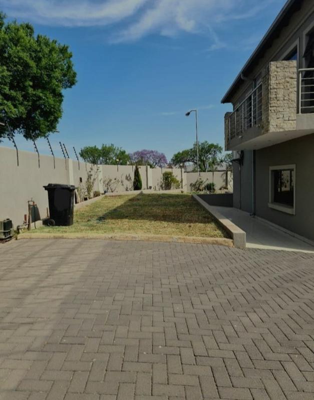 7 Bedroom Property for Sale in Wespark Gauteng