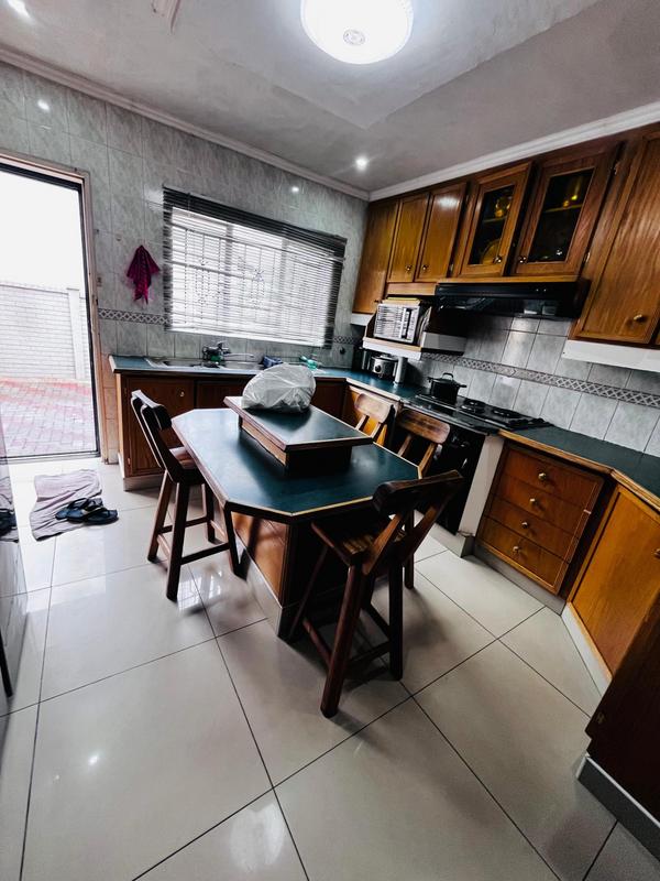 3 Bedroom Property for Sale in Zakariyya Park Gauteng