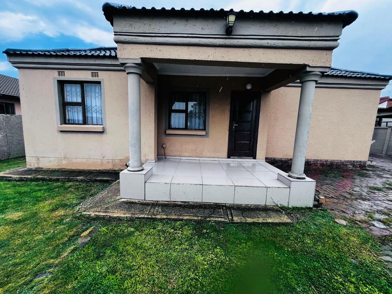 3 Bedroom Property for Sale in Zakariyya Park Gauteng