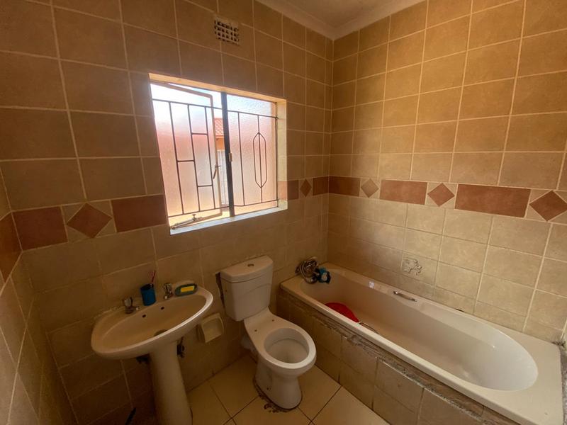 3 Bedroom Property for Sale in Birch Acres Gauteng