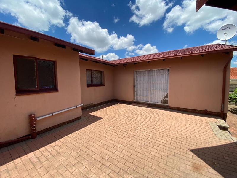 3 Bedroom Property for Sale in Birch Acres Gauteng