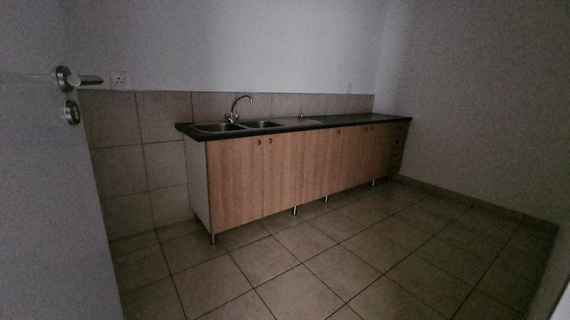 To Let commercial Property for Rent in Olifantsfontein Gauteng