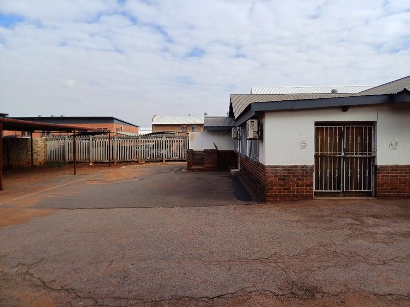 To Let commercial Property for Rent in Hennopspark Gauteng