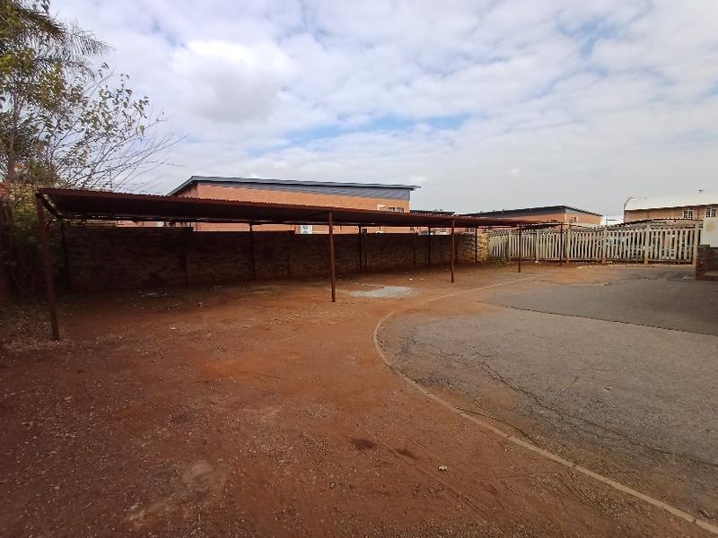 To Let commercial Property for Rent in Hennopspark Gauteng