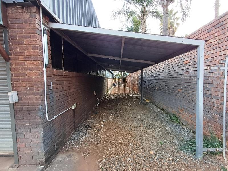 To Let commercial Property for Rent in Hennopspark Gauteng