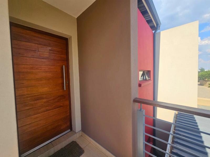 2 Bedroom Property for Sale in Glen Eagle Estate Gauteng