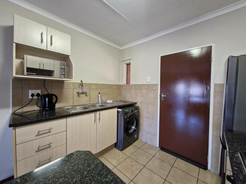 To Let 2 Bedroom Property for Rent in Noordwyk Gauteng