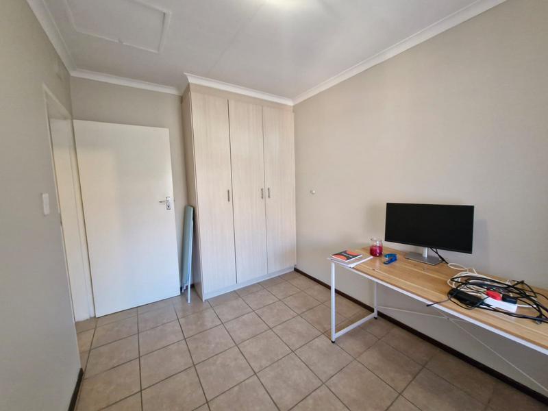 To Let 2 Bedroom Property for Rent in Noordwyk Gauteng