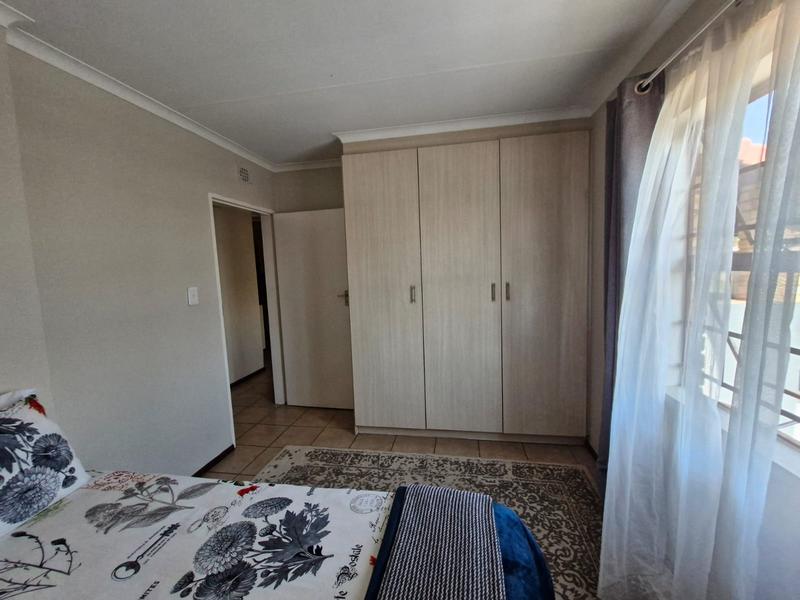 To Let 2 Bedroom Property for Rent in Noordwyk Gauteng