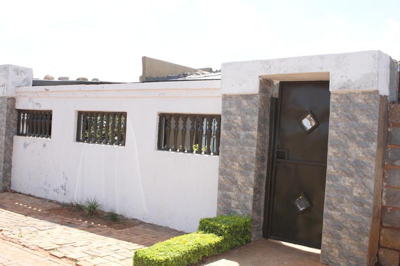 1 Bedroom Property for Sale in Braamfischerville Gauteng