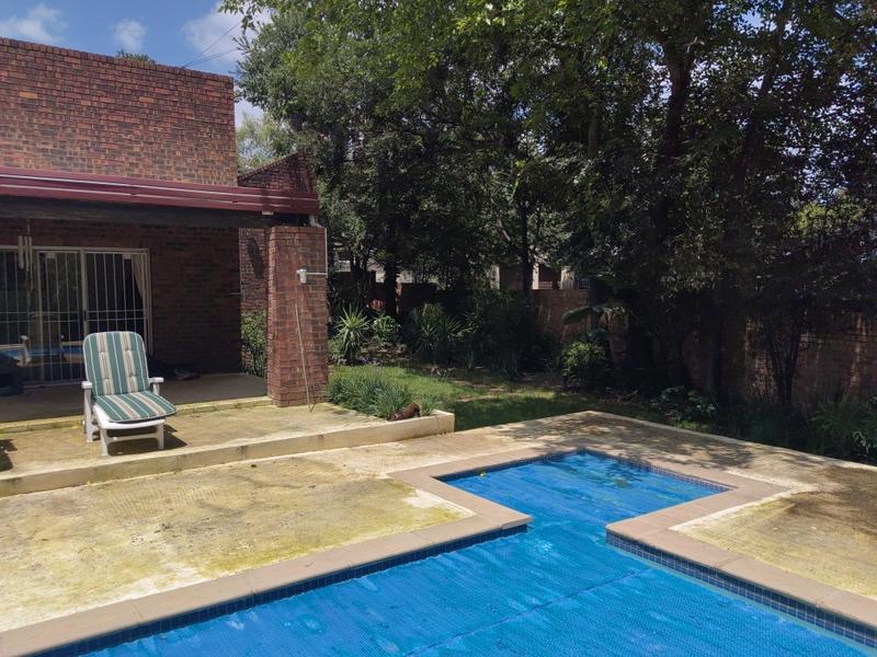 To Let 3 Bedroom Property for Rent in Bryanston Gauteng