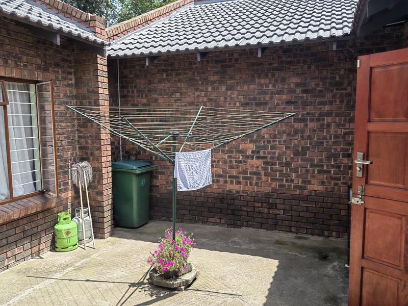 To Let 3 Bedroom Property for Rent in Bryanston Gauteng