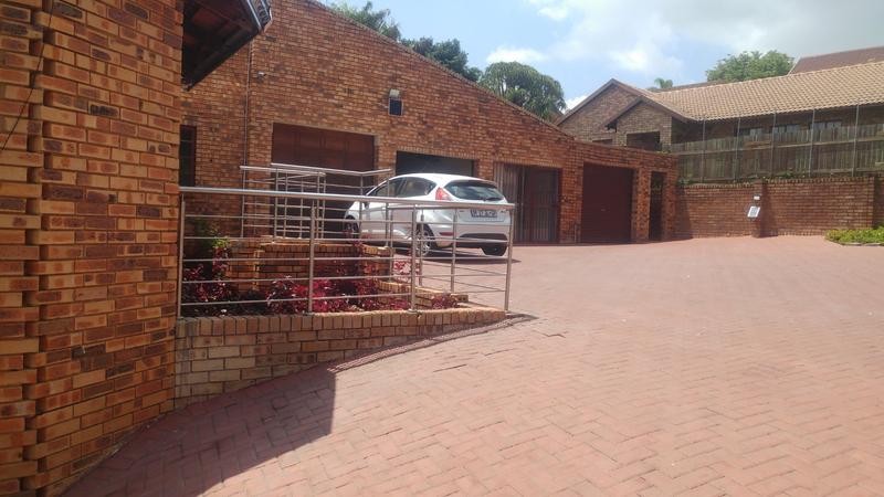 5 Bedroom Property for Sale in Amandasig Gauteng