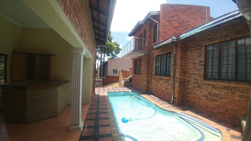 5 Bedroom Property for Sale in Amandasig Gauteng