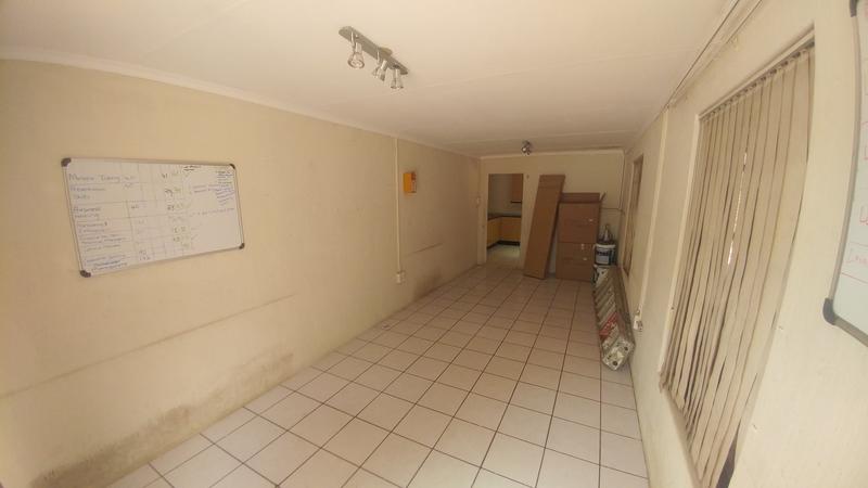 5 Bedroom Property for Sale in Amandasig Gauteng