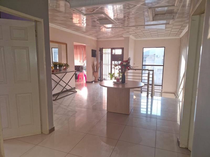 5 Bedroom Property for Sale in The Orchards Gauteng