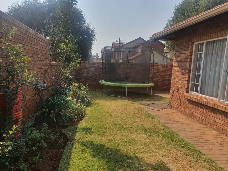 3 Bedroom Property for Sale in Magalieskruin Gauteng