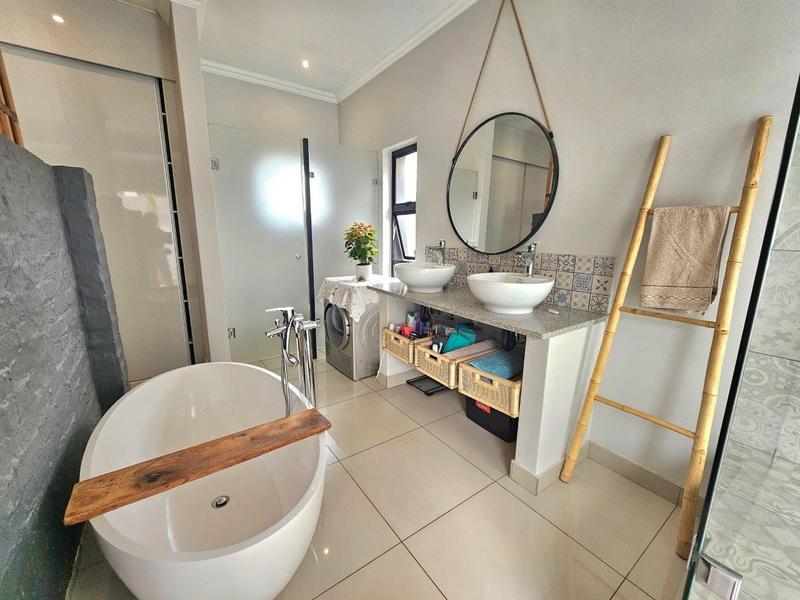 3 Bedroom Property for Sale in Midstream Meadows Gauteng