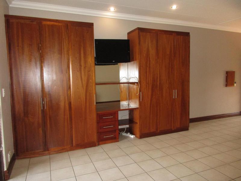 1 Bedroom Property for Sale in Retire at Midstream Gauteng