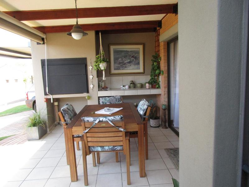 1 Bedroom Property for Sale in Retire at Midstream Gauteng