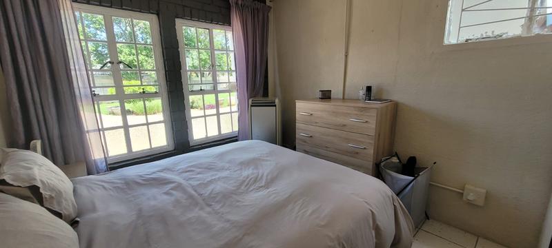 6 Bedroom Property for Sale in Brackendowns Gauteng