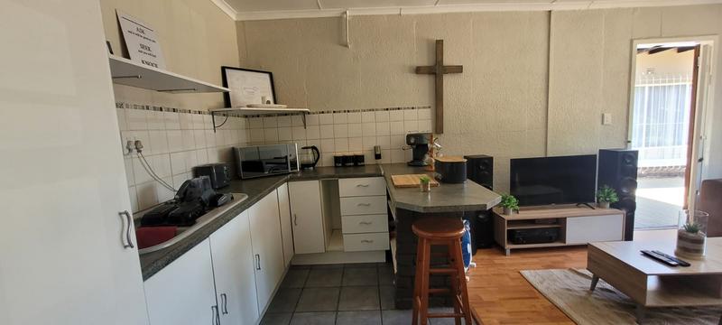 6 Bedroom Property for Sale in Brackendowns Gauteng