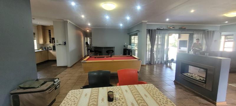 4 Bedroom Property for Sale in Brackenhurst Gauteng