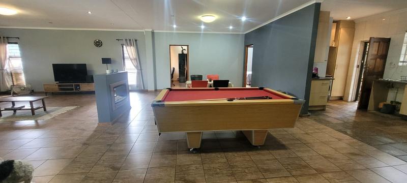 4 Bedroom Property for Sale in Brackenhurst Gauteng