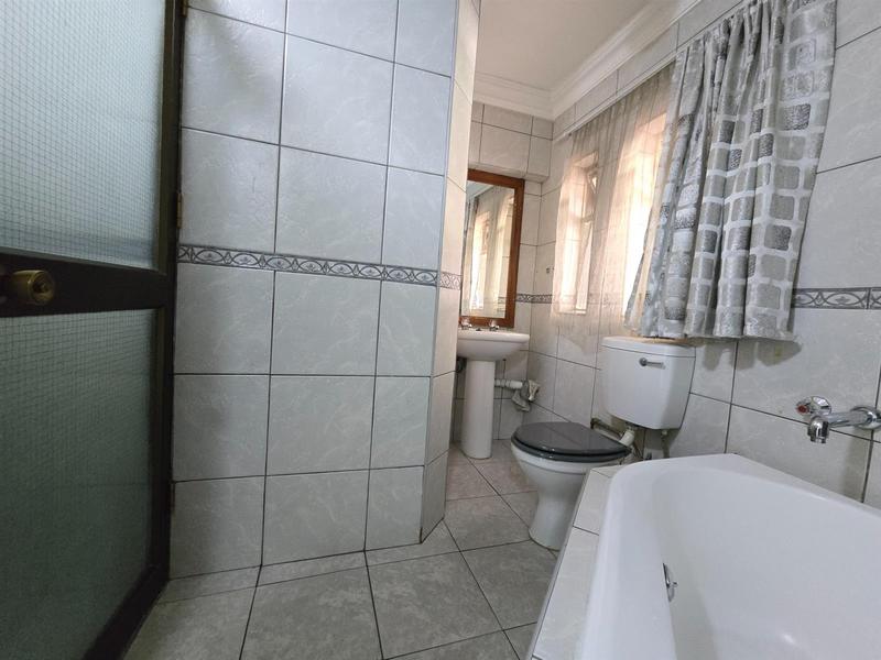 3 Bedroom Property for Sale in General Albertspark Gauteng