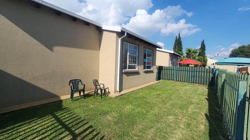 2 Bedroom Property for Sale in Meyersdal Gauteng