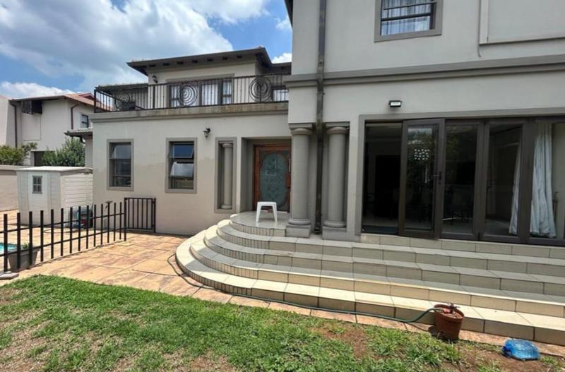 4 Bedroom Property for Sale in Aspen Hills Gauteng