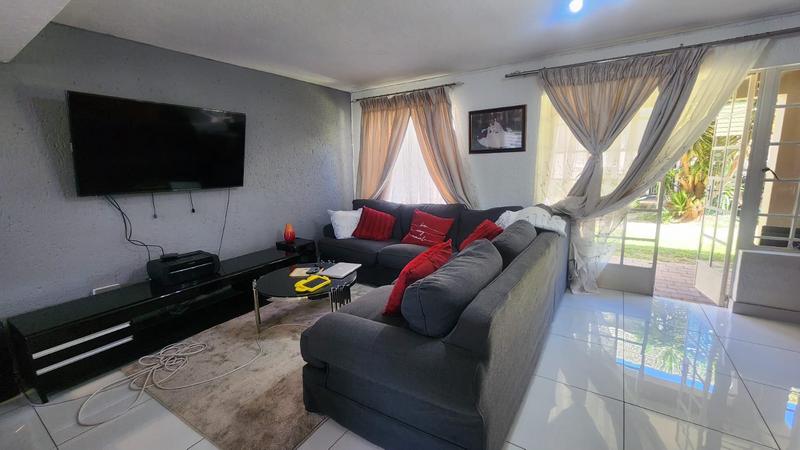 3 Bedroom Property for Sale in Bassonia Estate Gauteng