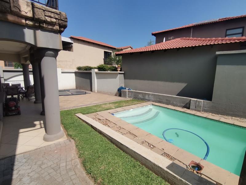 4 Bedroom Property for Sale in Emfuleni Golf Estate Gauteng