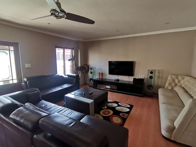 4 Bedroom Property for Sale in Emfuleni Golf Estate Gauteng