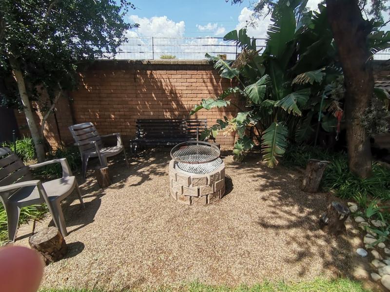 4 Bedroom Property for Sale in Vanderbijlpark SE 8 Gauteng