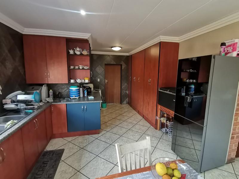 4 Bedroom Property for Sale in Vanderbijlpark SE 8 Gauteng