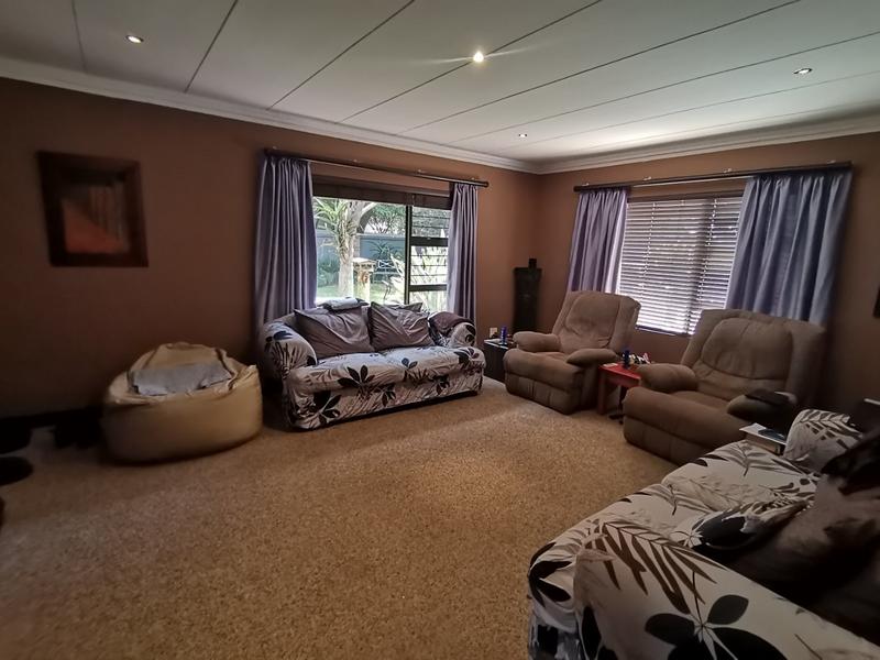 4 Bedroom Property for Sale in Vanderbijlpark SE 8 Gauteng