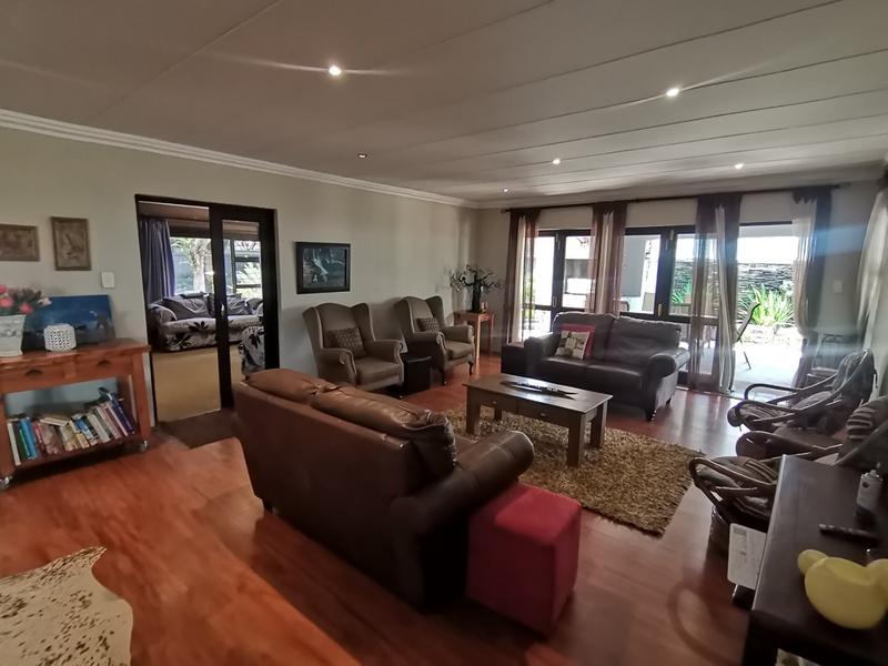 4 Bedroom Property for Sale in Vanderbijlpark SE 8 Gauteng