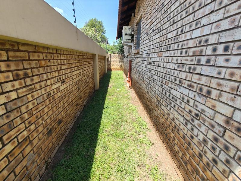 2 Bedroom Property for Sale in Meyerton Central Gauteng