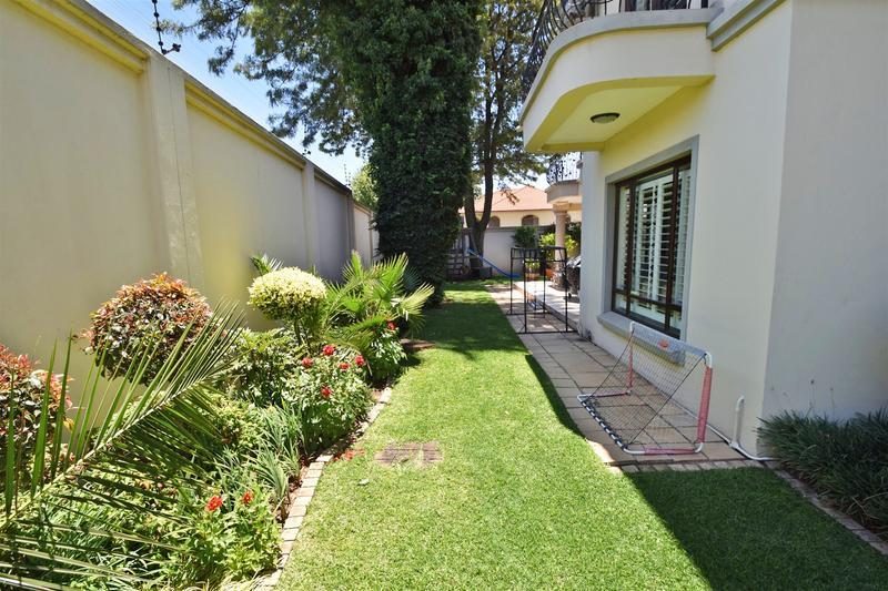 4 Bedroom Property for Sale in Sandown Gauteng